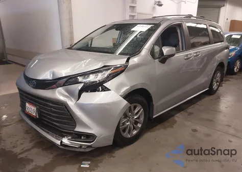 2022 Toyota Sienna Le z USA, uszkodzony, nr VIN 5TDBRKEC6NS132729